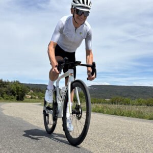 Test du Cinelli Pressure II : polyvalent sous conditions