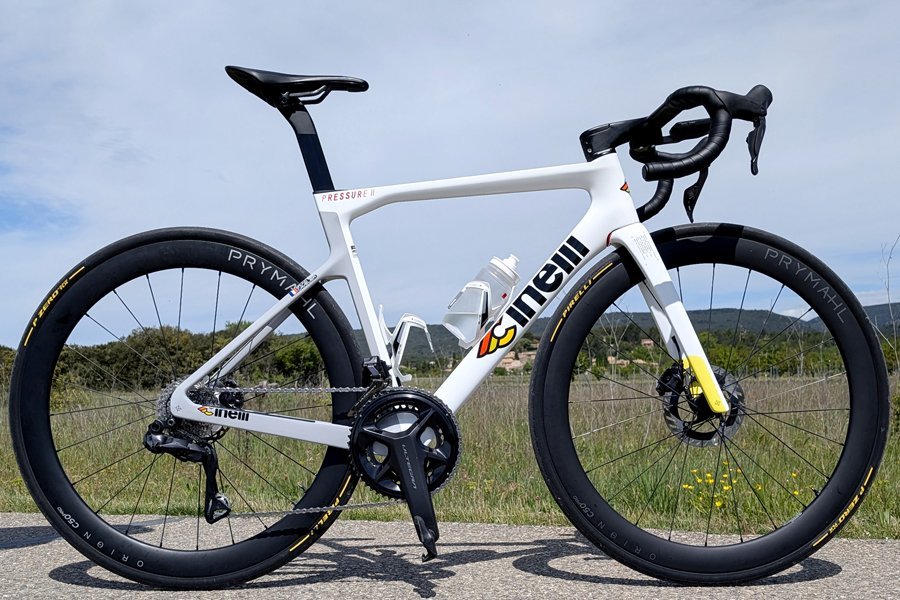 Test du Cinelli Pressure II : polyvalent sous conditions