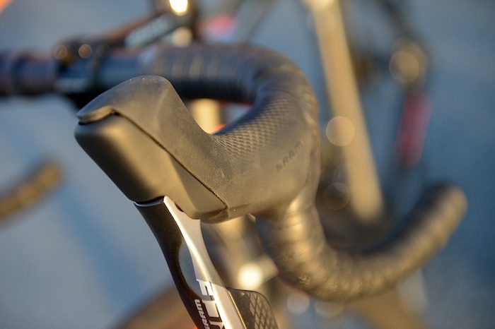 Test complet du groupe Sram Force eTap AXS 12 vitesses