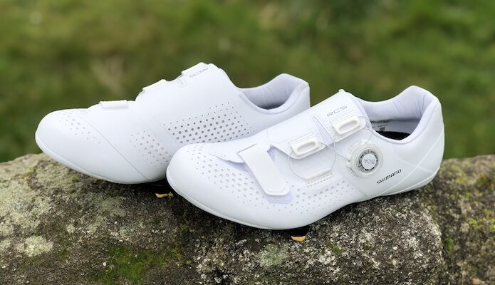 Arsui Chaussures De Cyclisme sur Route Chaussures De V/élo pour Hommes Chaussures De V/élo L/ég/ères Et R/ésistantes /À lusure Chaussures De V/élo De Route Chaussures De V/élo De Montagne