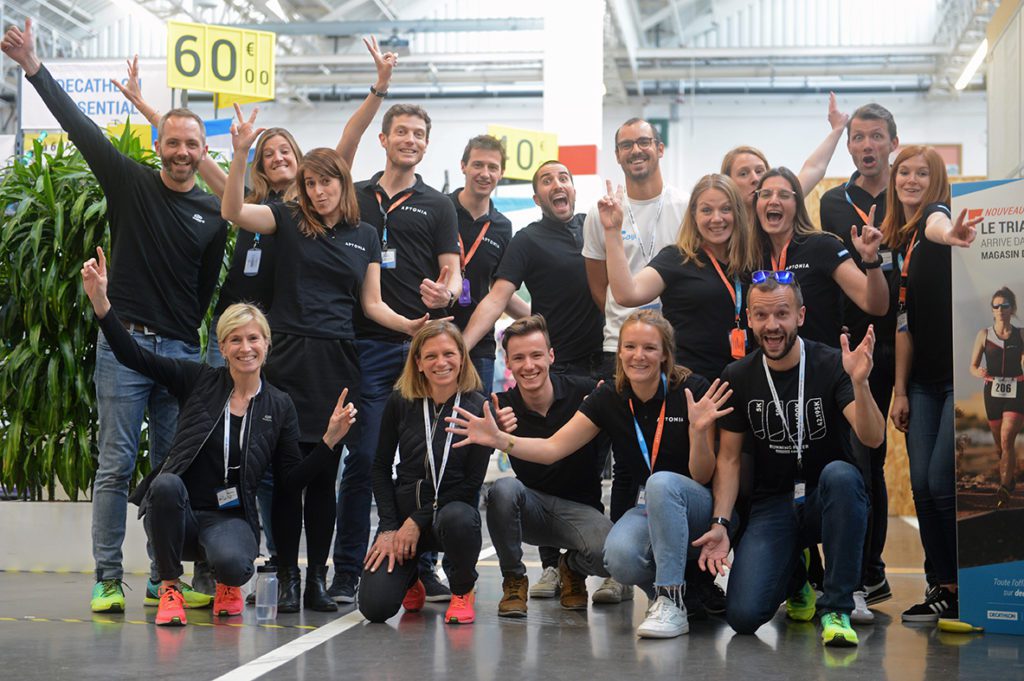 Decathlon passe au triathlon