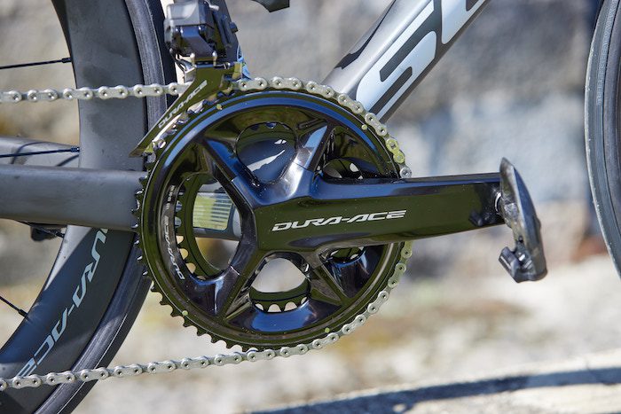 Nouveaux groupes Shimano Dura-Ace et Ultegra Di2 : transmission électronique 12 vitesses sans fil, pour freins à disque ou à patins