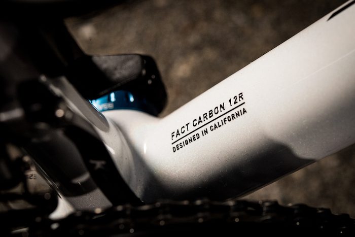 Julian Alaphilippe in gespecialiseerde Aethos