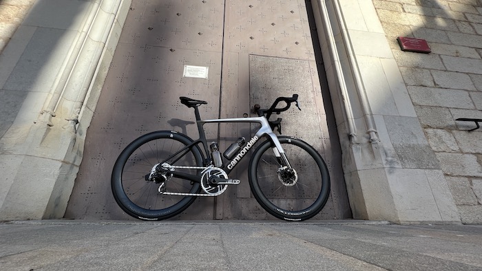 Premier essai du tout nouveau Cannondale SuperSix Evo 2023
