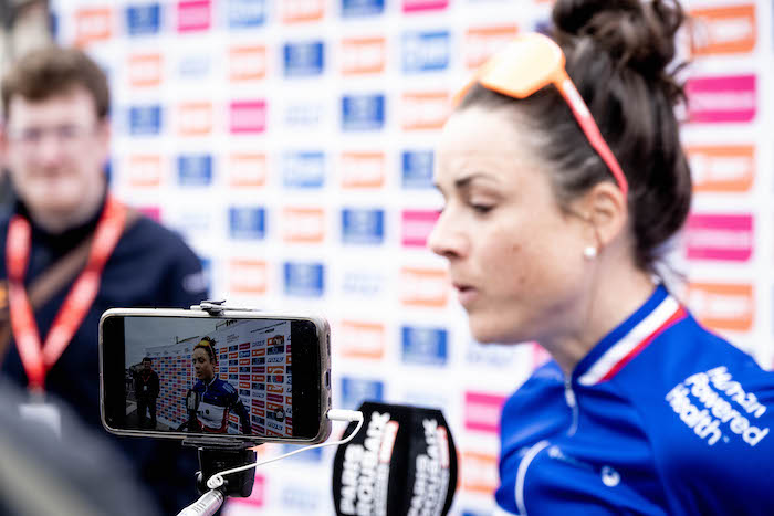 Audrey Cordon-Ragot heeft nieuwe kleuren uitgebracht voor dames in Parijs-Roubaix