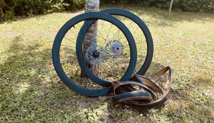 Test longue durée des pneus tubeless Enve SES Tubeless Ready
