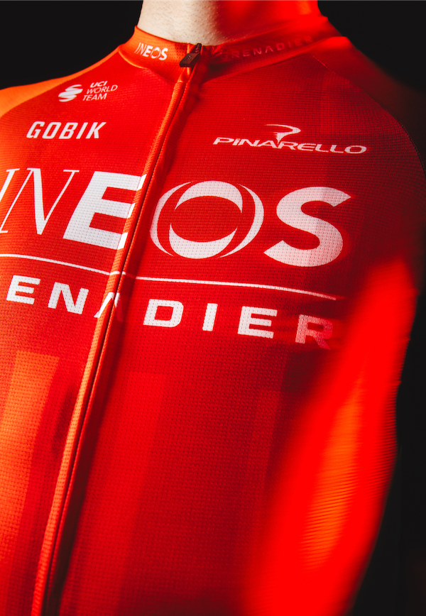 Le nouveau maillot d’INEOS Grenadiers pour 2024, fourni par Gobik