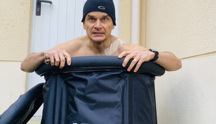 Essai du bassin de cryothérapie portable Jolt Ice Bath pour la récupération