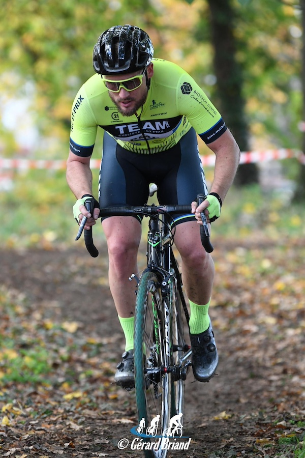 In het hart van het veldrijden: de gepassioneerde reis van Christophe Delamarre