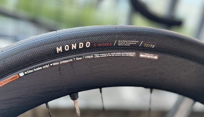Test des pneus d'endurance Specialized S-Works Mondo 2Bliss Ready