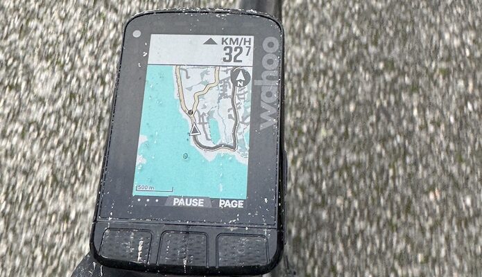 GARMIN EDGE 830 OU WAHOO ELEMNT ROAM – LEQUEL CHOISIR ? 