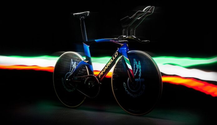 Un nouveau Pinarello Bolide pour les JO de Paris 2024