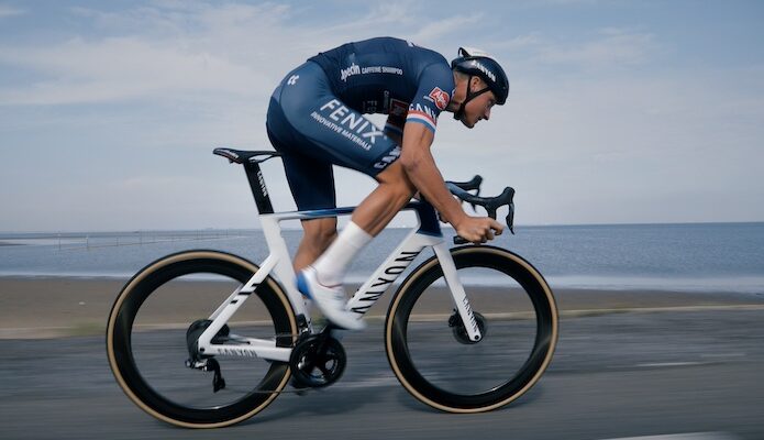 Mathieu van der Poel signe un accord sans précédent avec Canyon, pour une durée de 10 ans