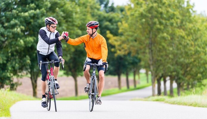 L'altruisme sur la route : l'impact de la mentalité et du bien-être sur les performances