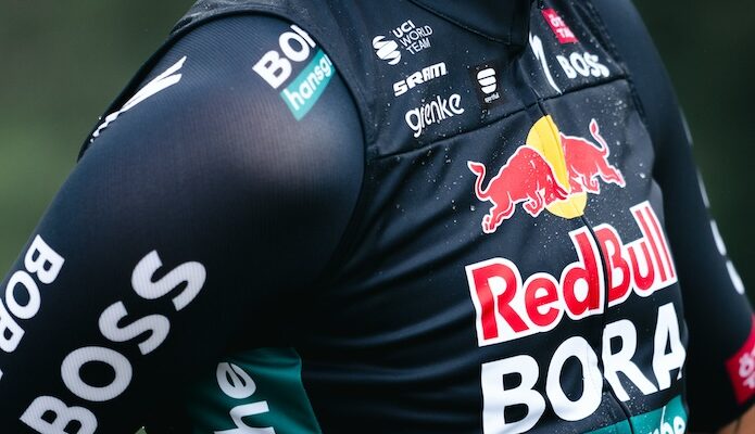Un nouveau maillot sur le Tour pour l'équipe Bora – hansgrohe avec Red Bull