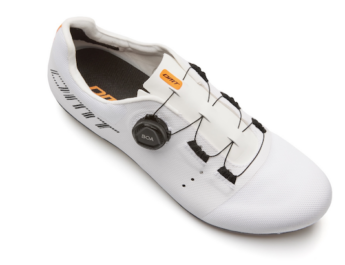 Plus confortables, plus efficaces : présentation des chaussures route DMT KR4 et KR4PJ