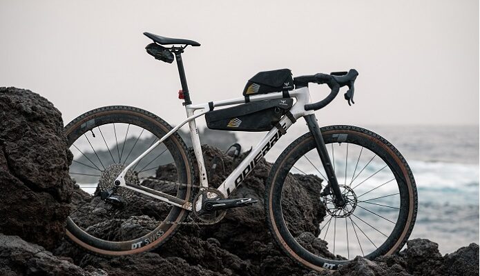 Lapierre lance le Crosshill CF, le nouveau Gravel performance