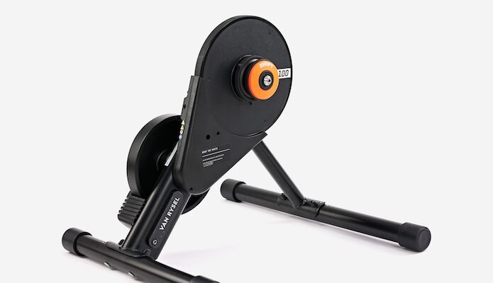 Van Rysel lance le nouveau home-trainer D100 avec Zwift Cog & Click