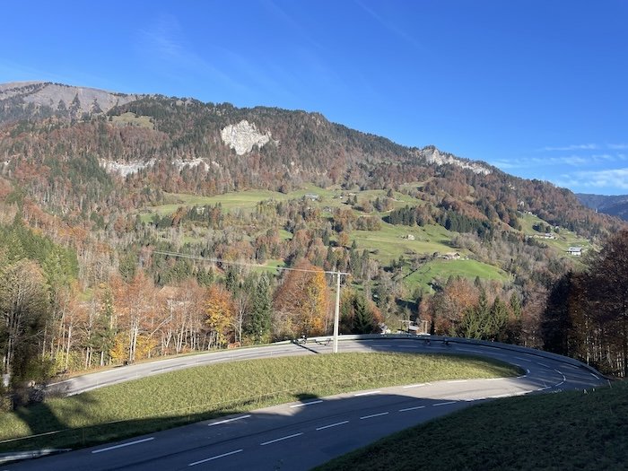 Reconnacimiento de la Etapa del Tour 2025 entre Albertville y La Plagne