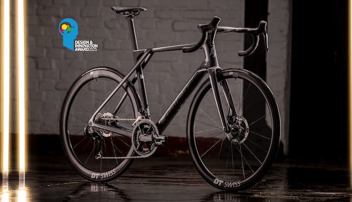 Le Lapierre Xelius DRS 9.0 reçoit le premier prix du Design & Innovation Award 2025 dans la catégorie vélo route.