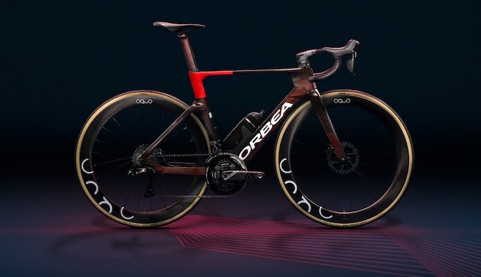 Les nouvelles couleurs des vélos Orbea pour l'équipe Lotto 2025