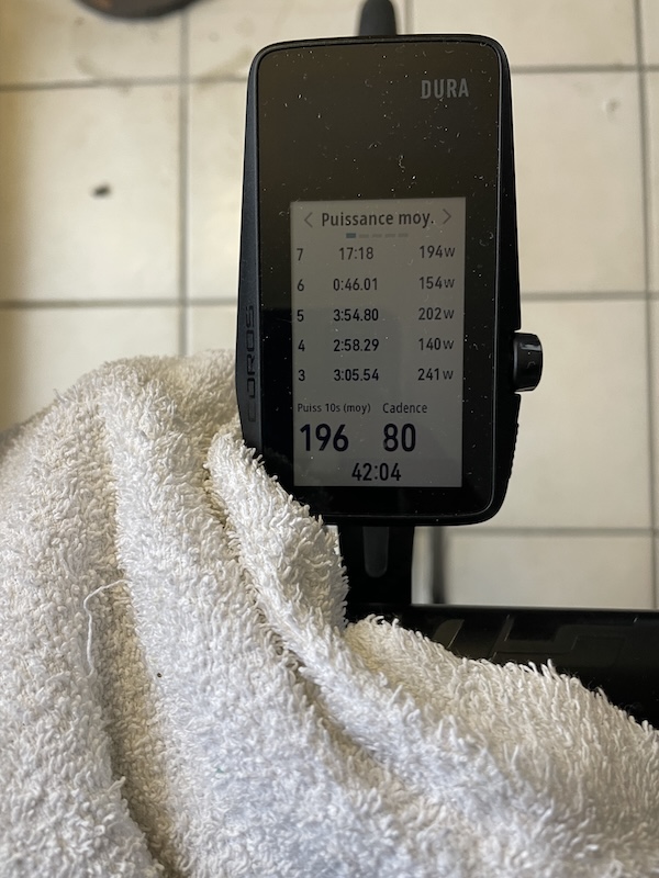 Test lange levensduur van de Coros Dura fietscomputer/GPS