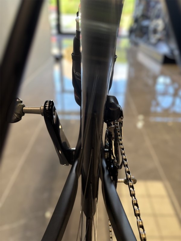 Premier essai exclusif du nouveau Colnago V5Rs
