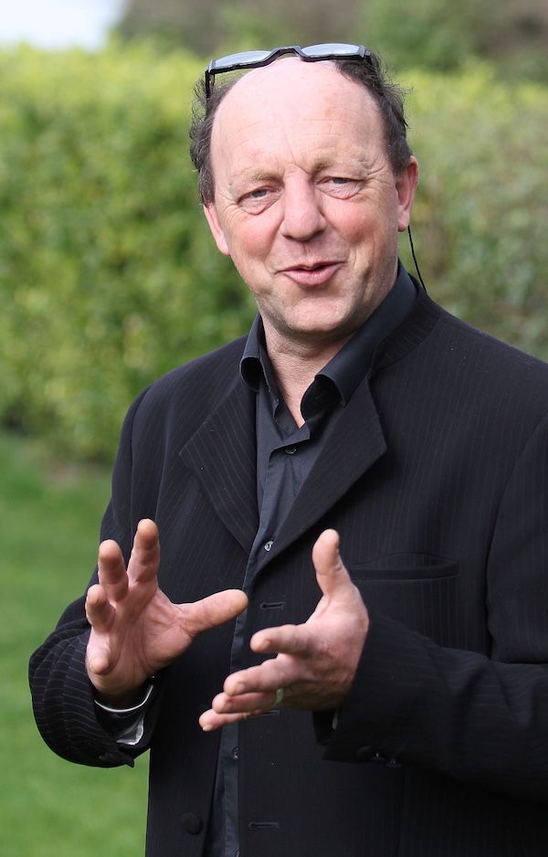 Antoine Vayer, the man who disturbs (again)