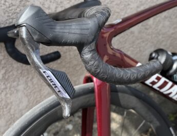 Test du nouveau groupe SRAM Force AXS 2025