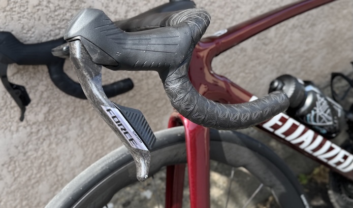 Test du nouveau groupe SRAM Force AXS 2025