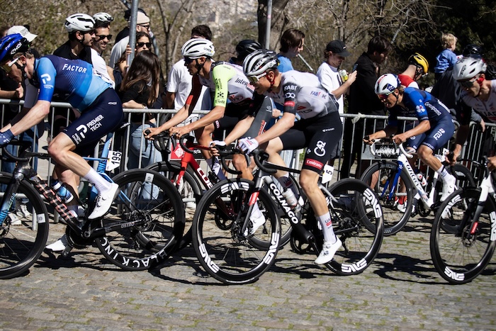 Le cyclisme : un sport marqué par les inégalités