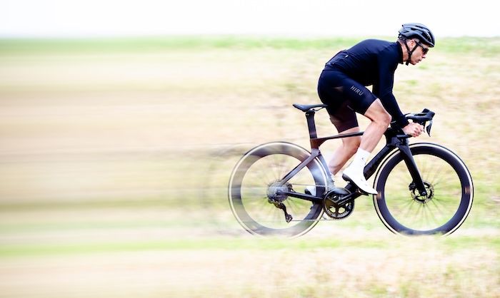 First test of the new Cervélo S5, Vingegaard's rocket