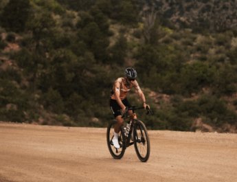 Trek accompagne Kilian Jornet dans son projet States of Elevation