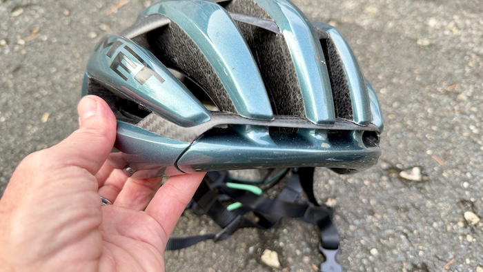 MET Trenta 3K Carbon