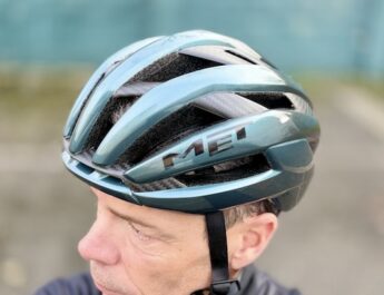 MET Trenta 3K Carbon