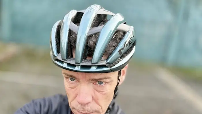 MET Trenta 3K Carbon