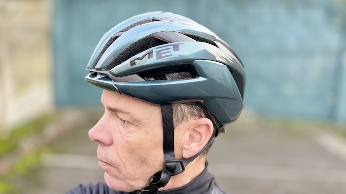 MET Trenta 3K Carbon