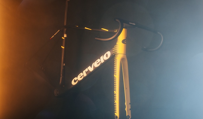 Cervelo lance une série limitée du R5 Team Visma | Lease A Bike