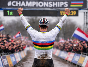 VDP célèbre à la Ronaldo pour faire vivre le cyclisme