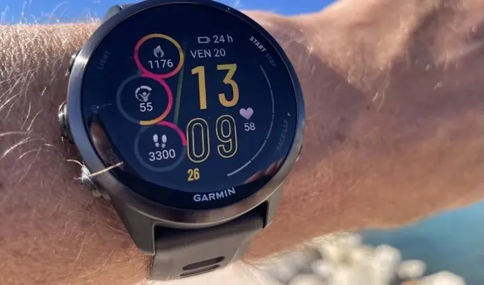 Test de la Garmin Forerunner 570 : résolument multisports, taillée pour le triathlon
