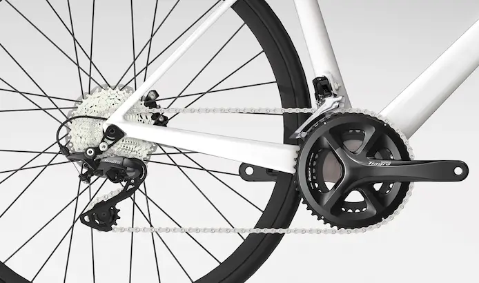 Shimano lance le nouveau TIAGRA R4000 : la transmission route 2×11 vitesses accessible et modernisée