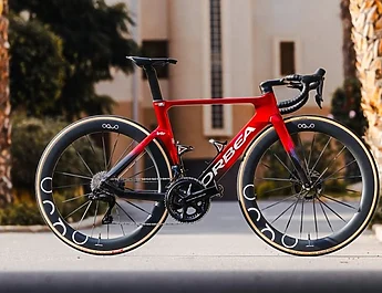 Oquo présente une nouvelle génération de roues à rayons carbone