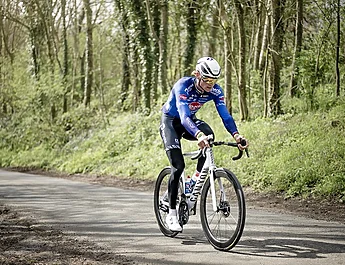 Canyon dévoile le tout nouveau Endurace CFR
