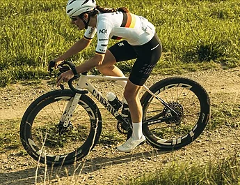 Continental élargit son offre Gravel avec le Dubnital en 50 mm