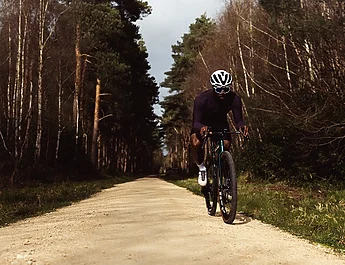 Panaracer dévoile le GravelKing ZX, un pneu semi-slick