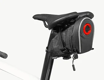 Scicon présente une sacoche de selle avec éclairage intégré