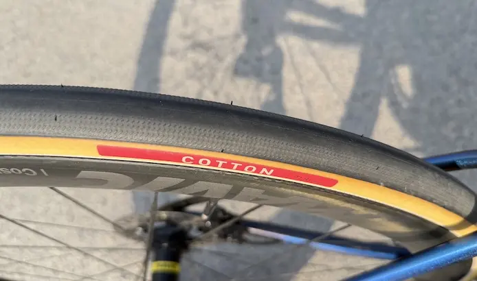 Test longue durée des nouveaux pneus Specialized Cotton TLR