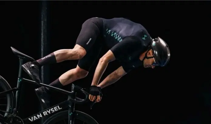 Projet AIRBAG : Van Rysel révolutionne la sécurité des cyclistes