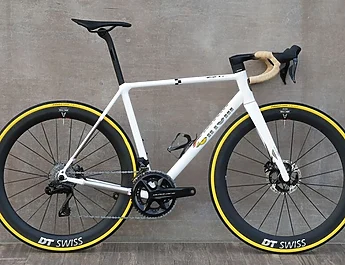 Vittoria « colorie » son modèle Rubino