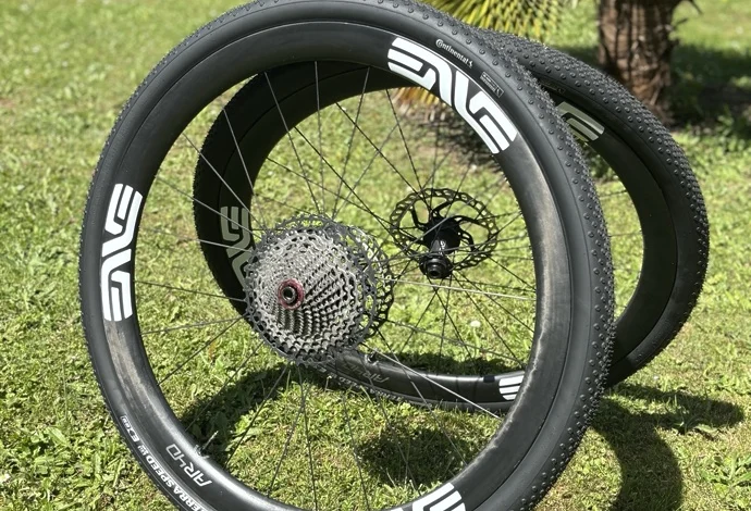 Test des ENVE AR40 en version gravel : la route continue